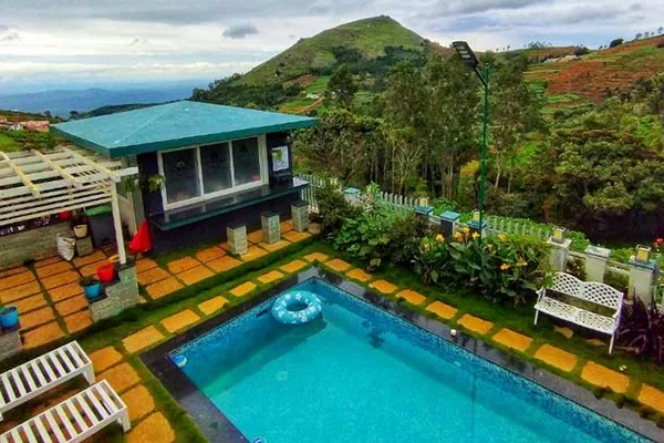 La Niebla Farm Resort